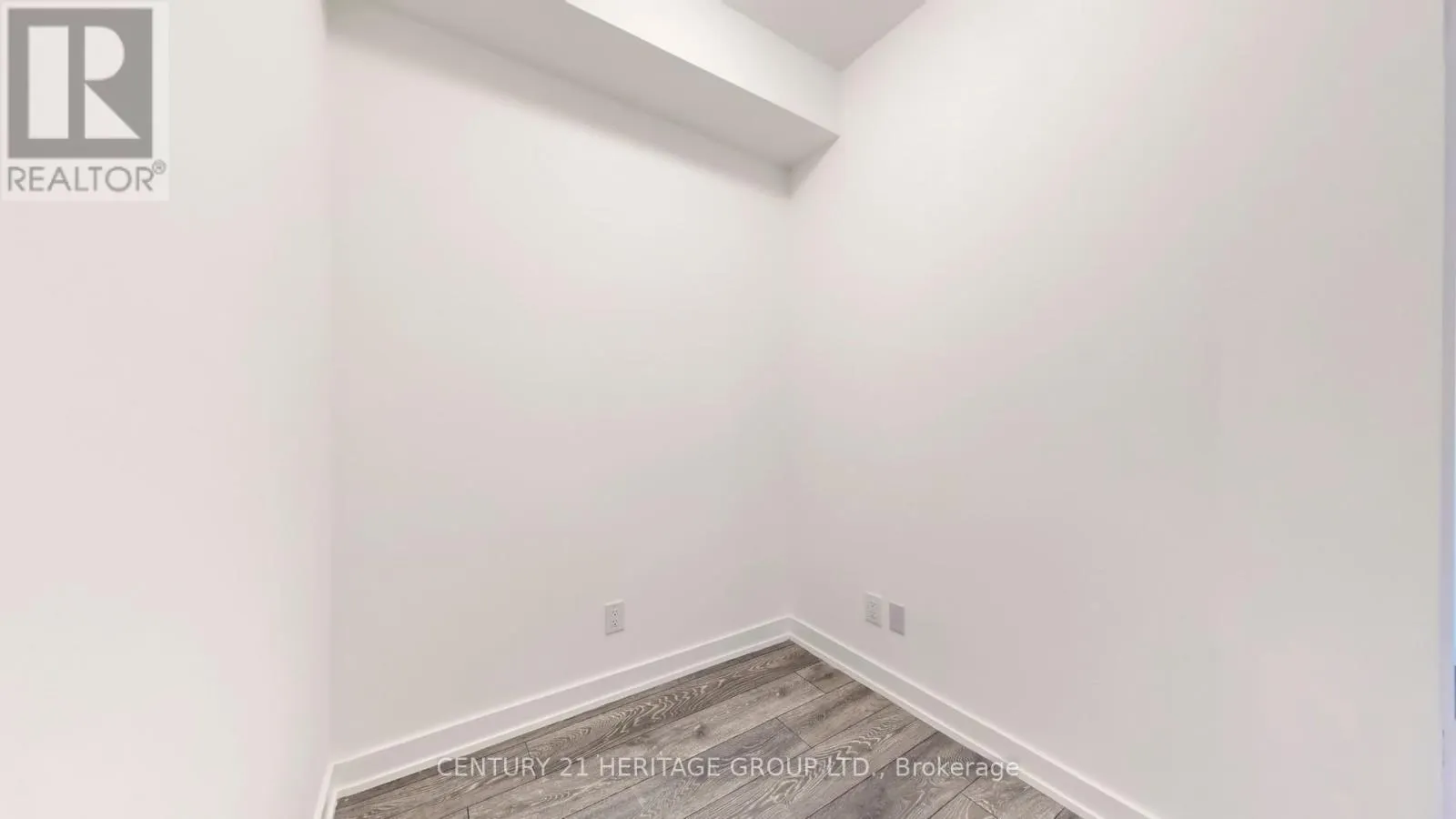 414 - 8888 YONGE STREET N