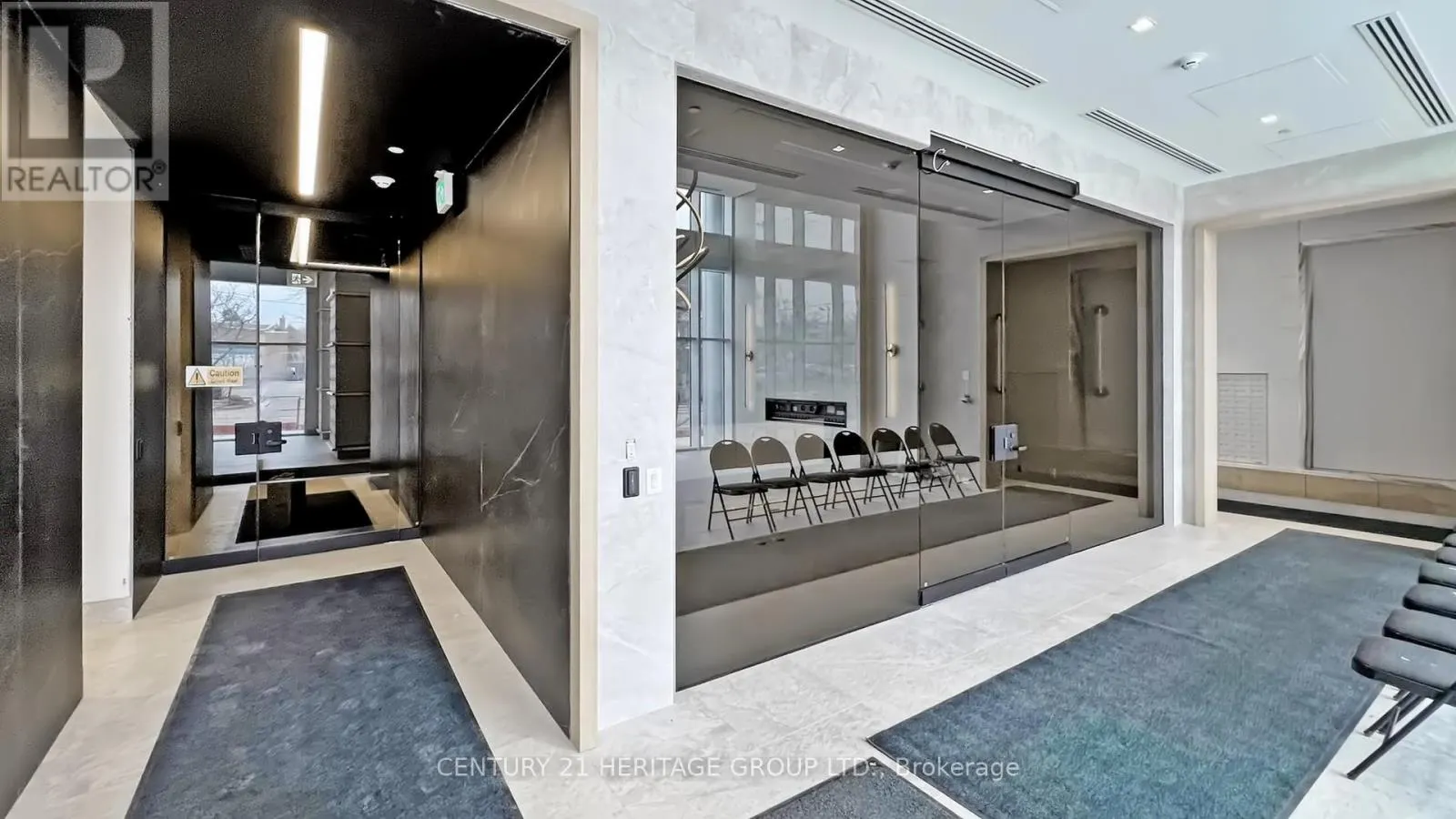 414 - 8888 YONGE STREET N