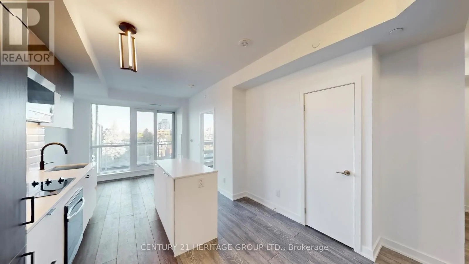 414 - 8888 YONGE STREET N
