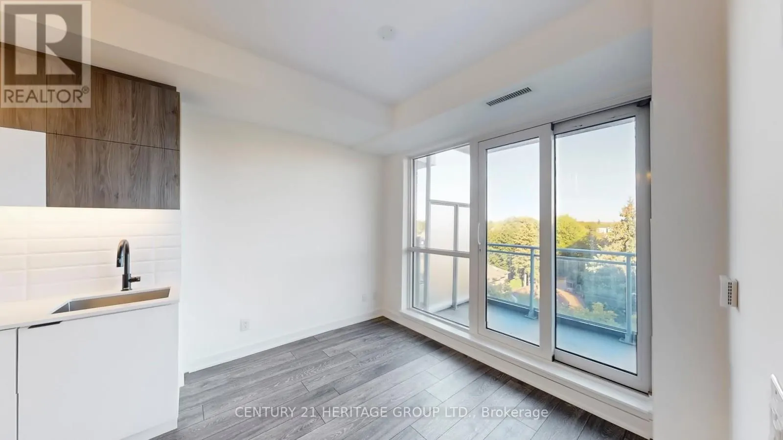 414 - 8888 YONGE STREET N