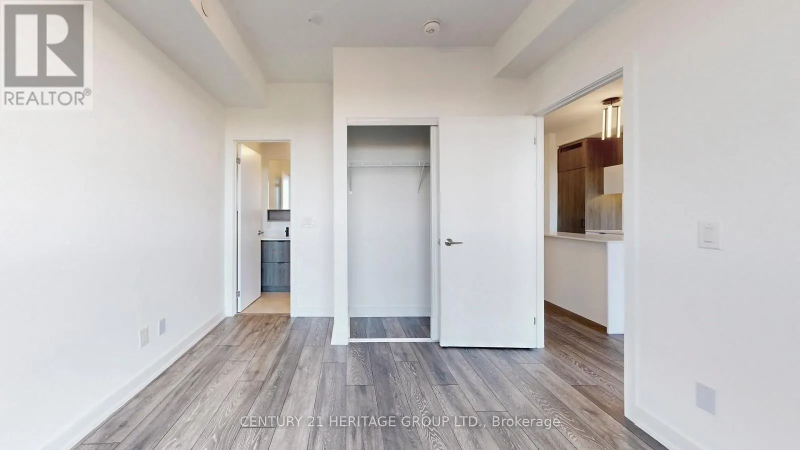 414 - 8888 YONGE STREET N