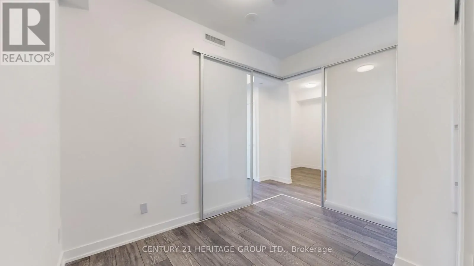 414 - 8888 YONGE STREET N