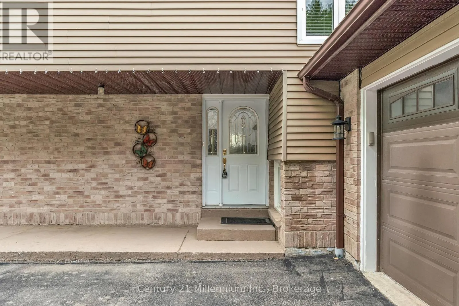 43 STODDART DRIVE