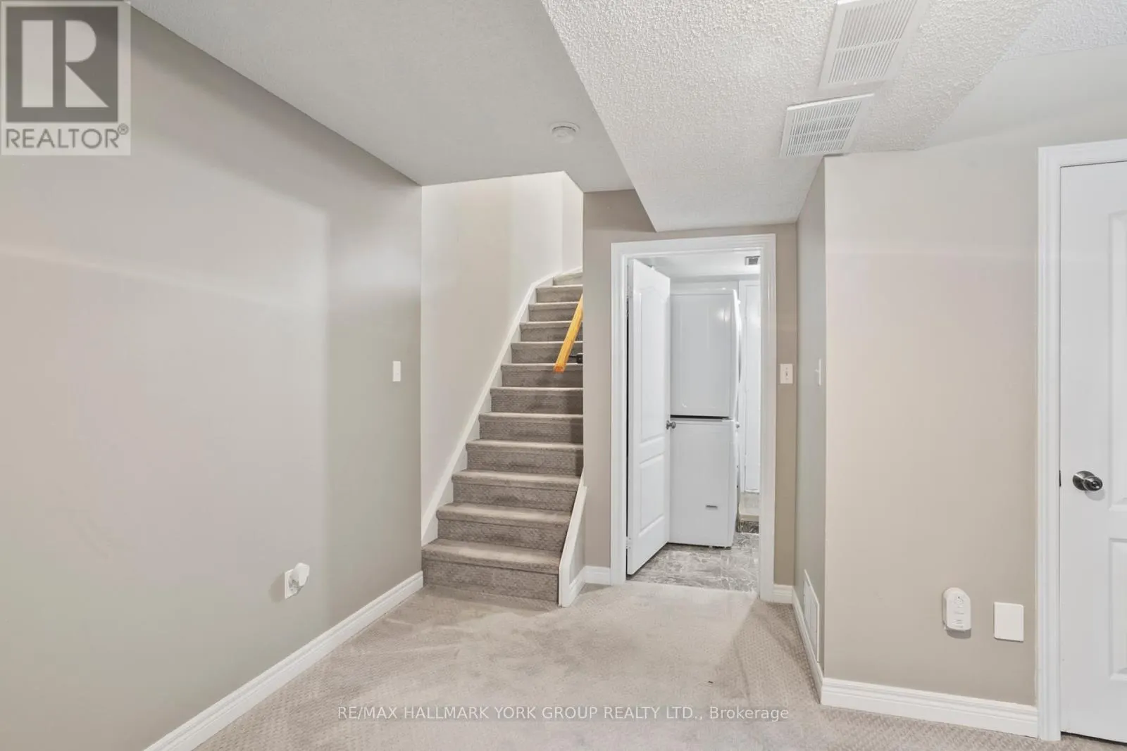 UNIT 10 - 38 HUNT AVENUE