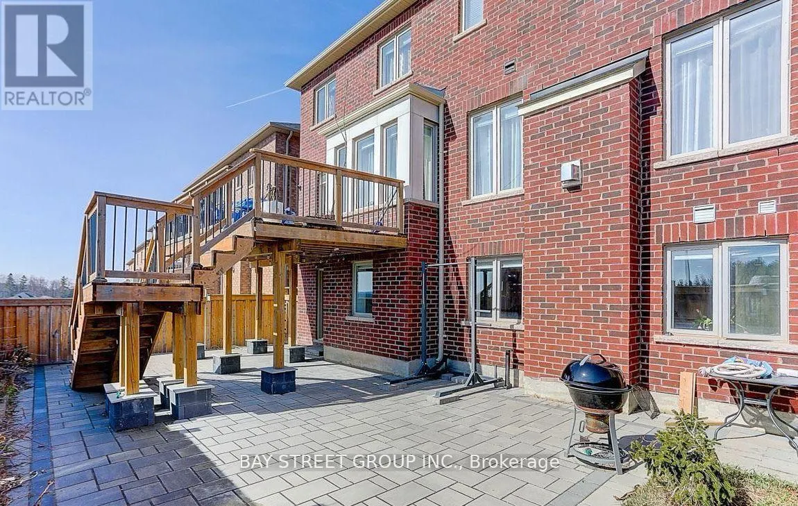 LOWER - 17 BEN SINCLAIR BS STREET