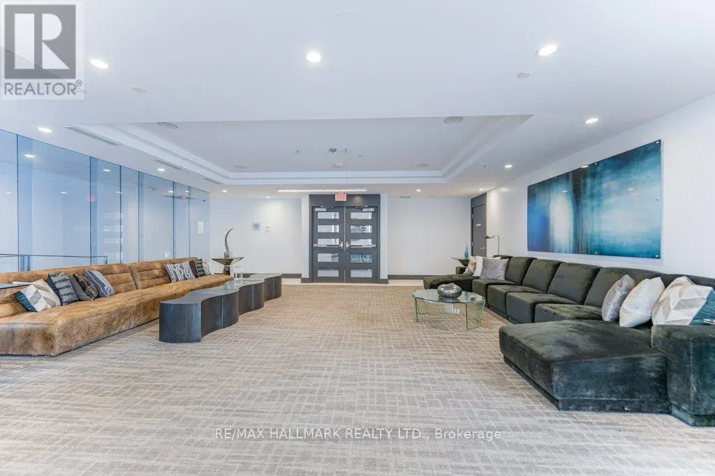 1220 - 9471 YONGE STREET