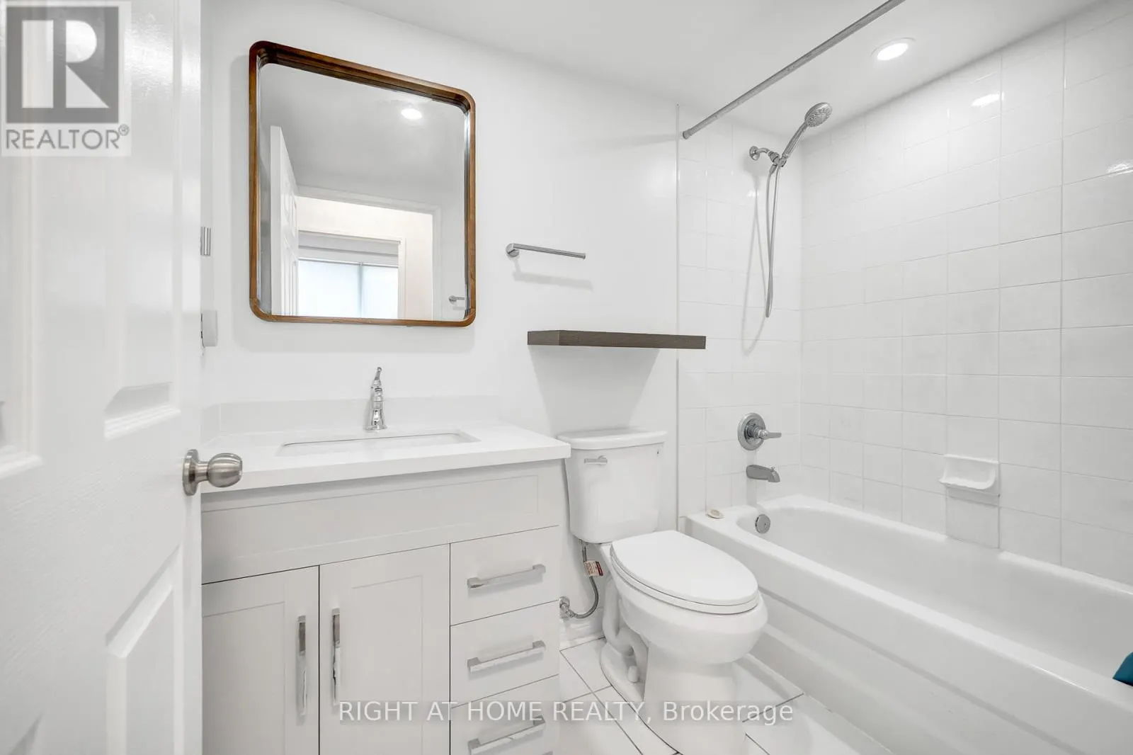 107A - 7398 YONGE STREET