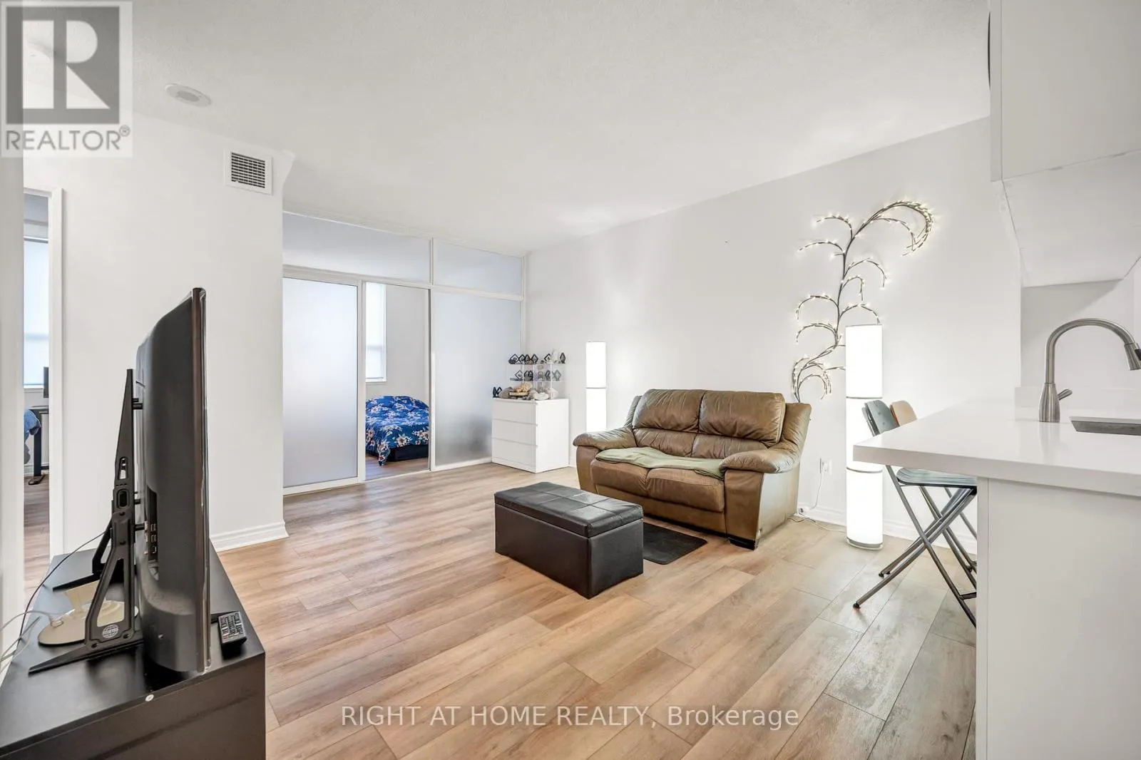 107A - 7398 YONGE STREET