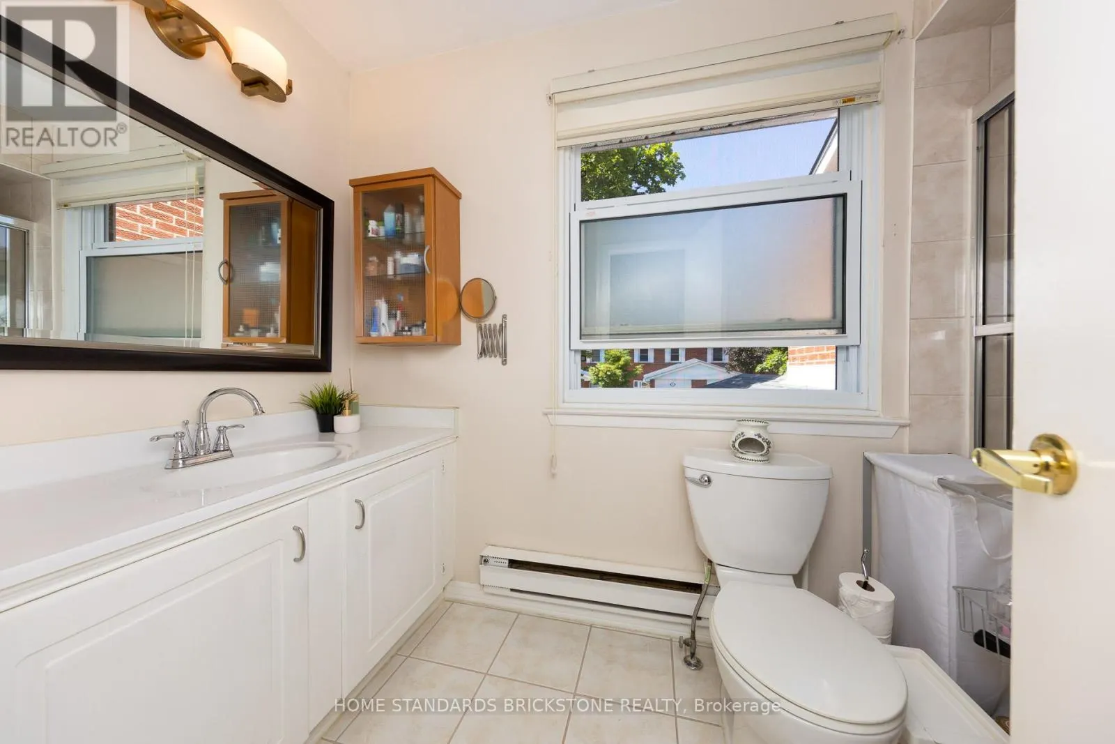 11 REITH WAY