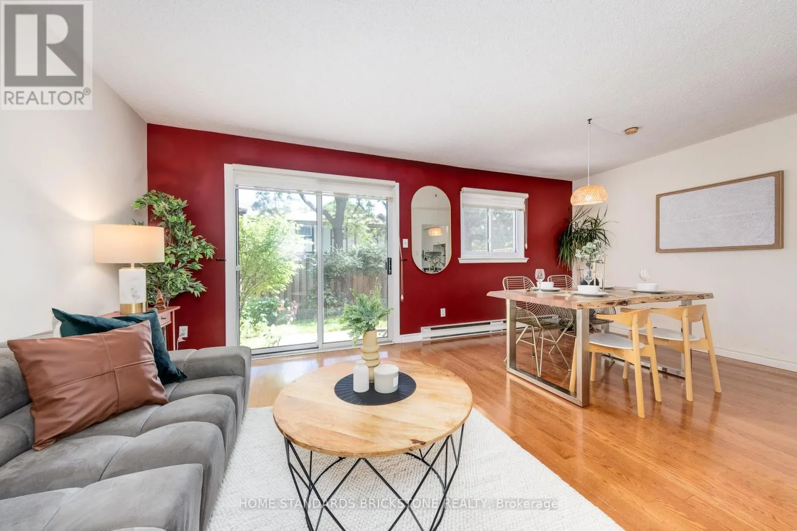 11 REITH WAY