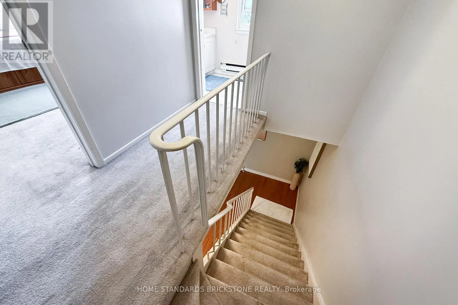 11 REITH WAY