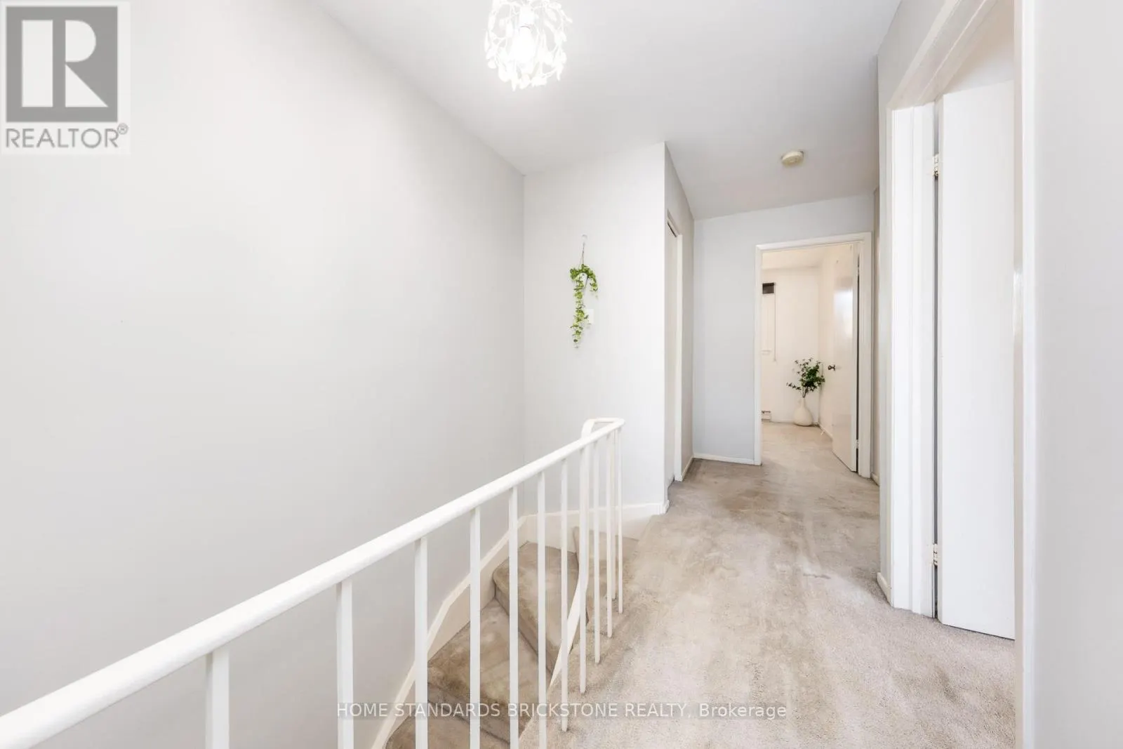 11 REITH WAY