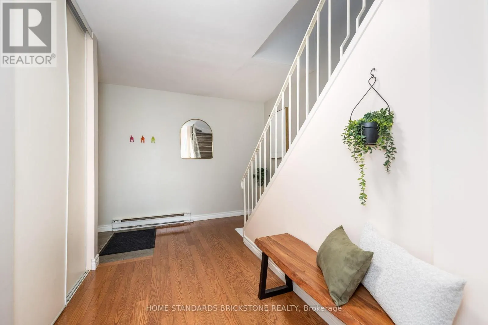 11 REITH WAY