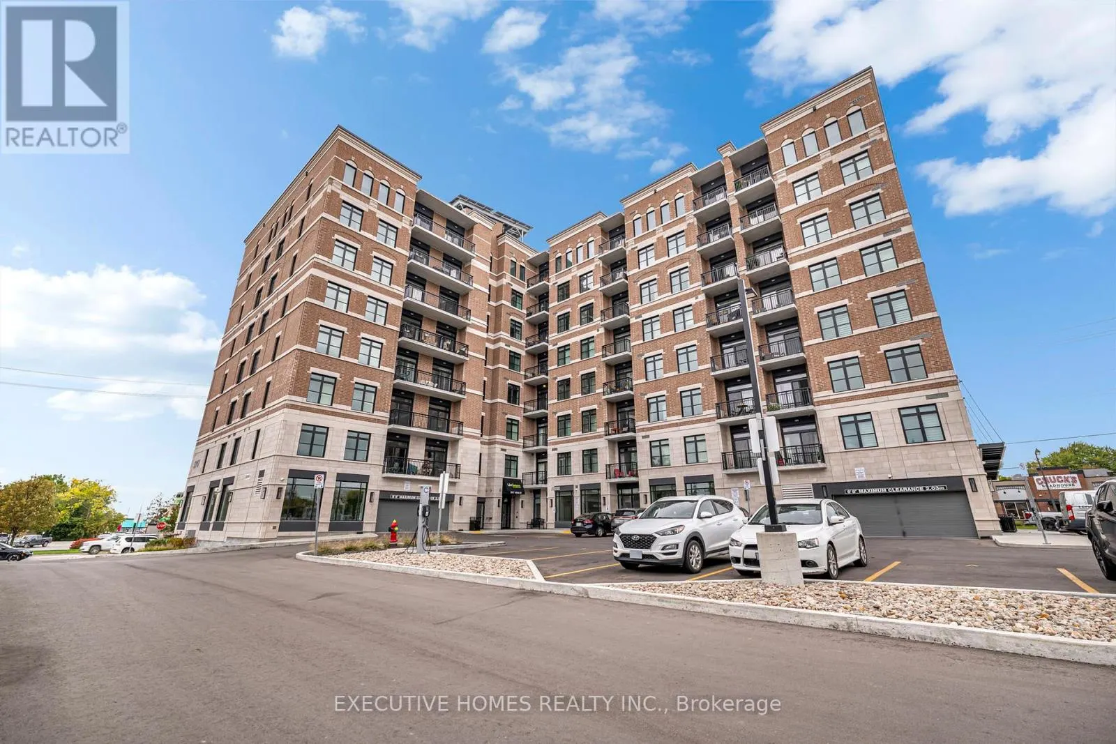 413 - 5917 MAIN STREET
