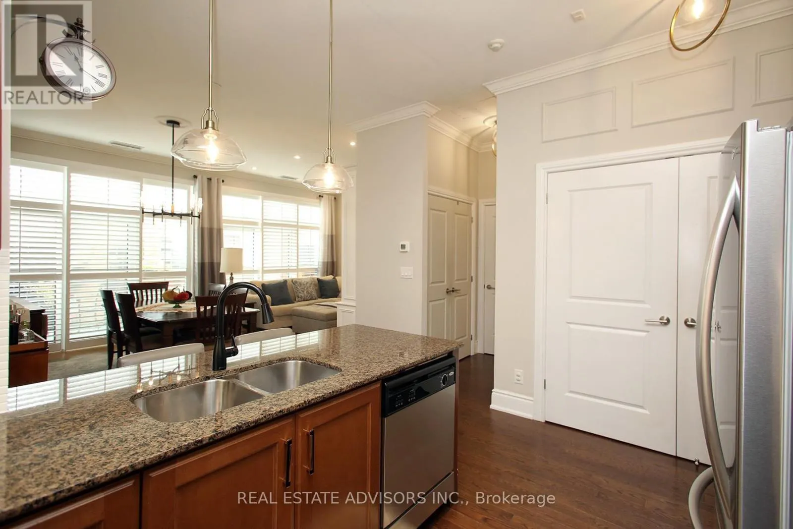 PH642 - 281 WOODBRIDGE AVENUE