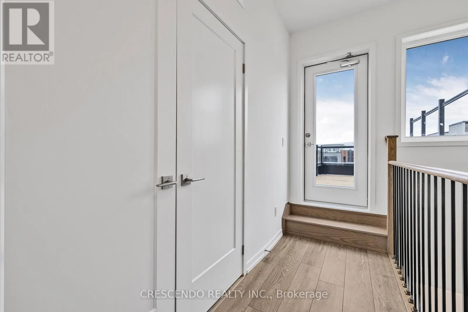 21 - 22 LYTHAM GREEN CIRCLE