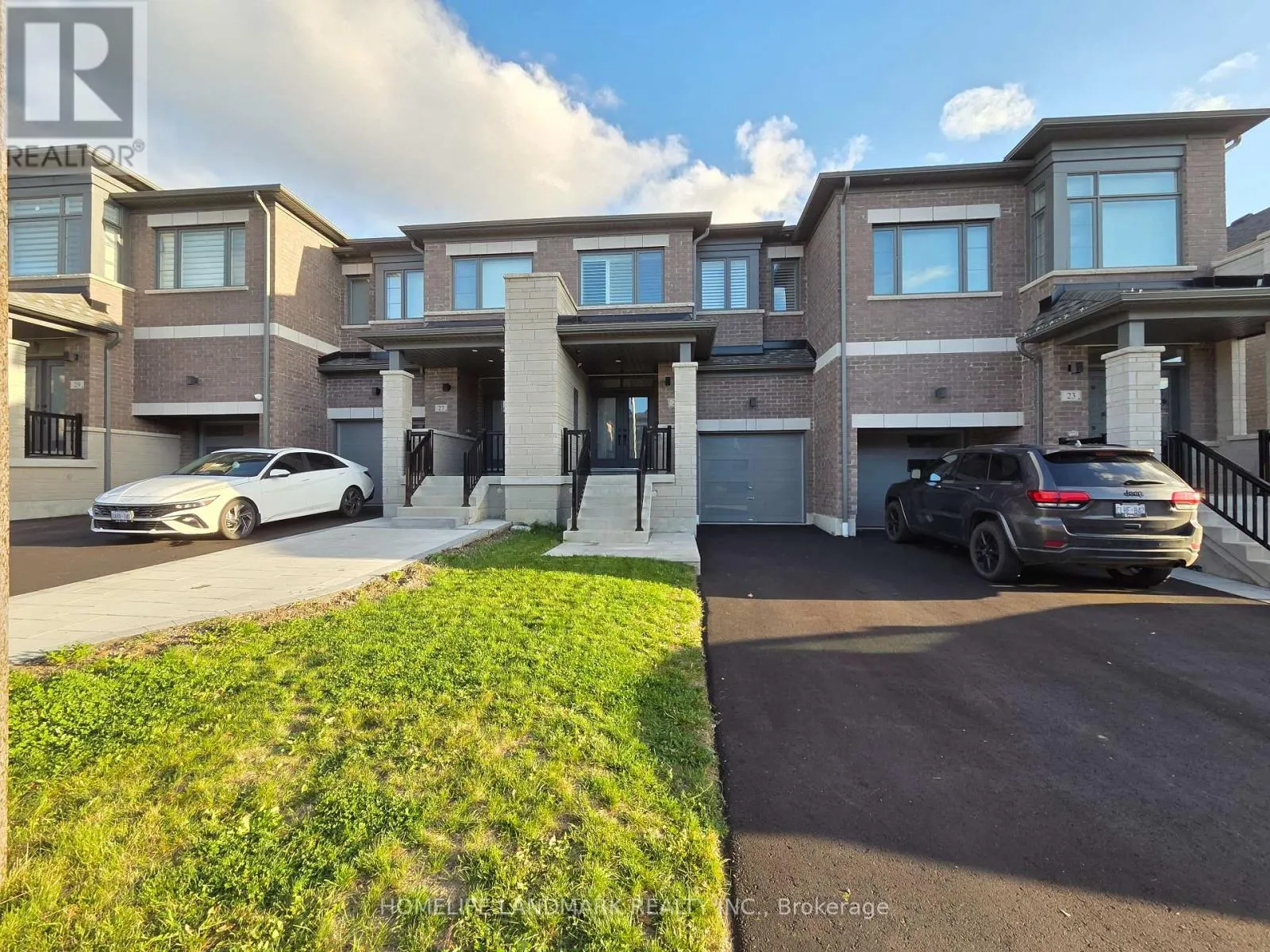 25 MARKVIEW ROAD