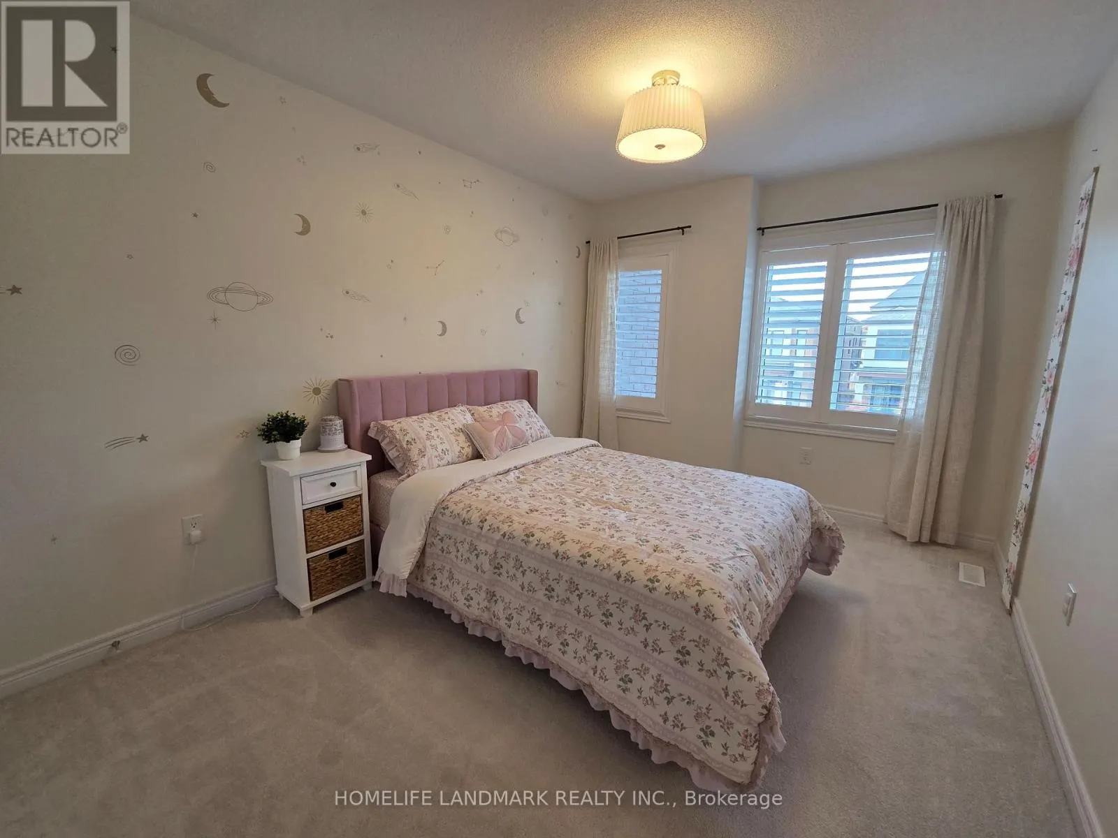 25 MARKVIEW ROAD