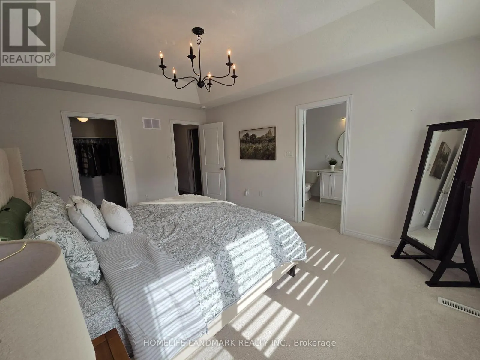 25 MARKVIEW ROAD