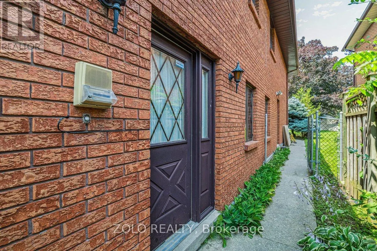 95 PEMBERTON ROAD