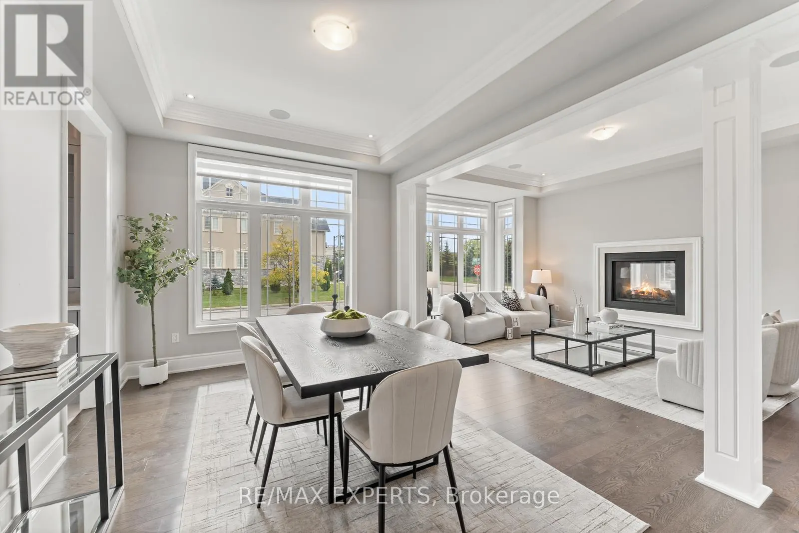 97 ROSS VENNARE CRESCENT