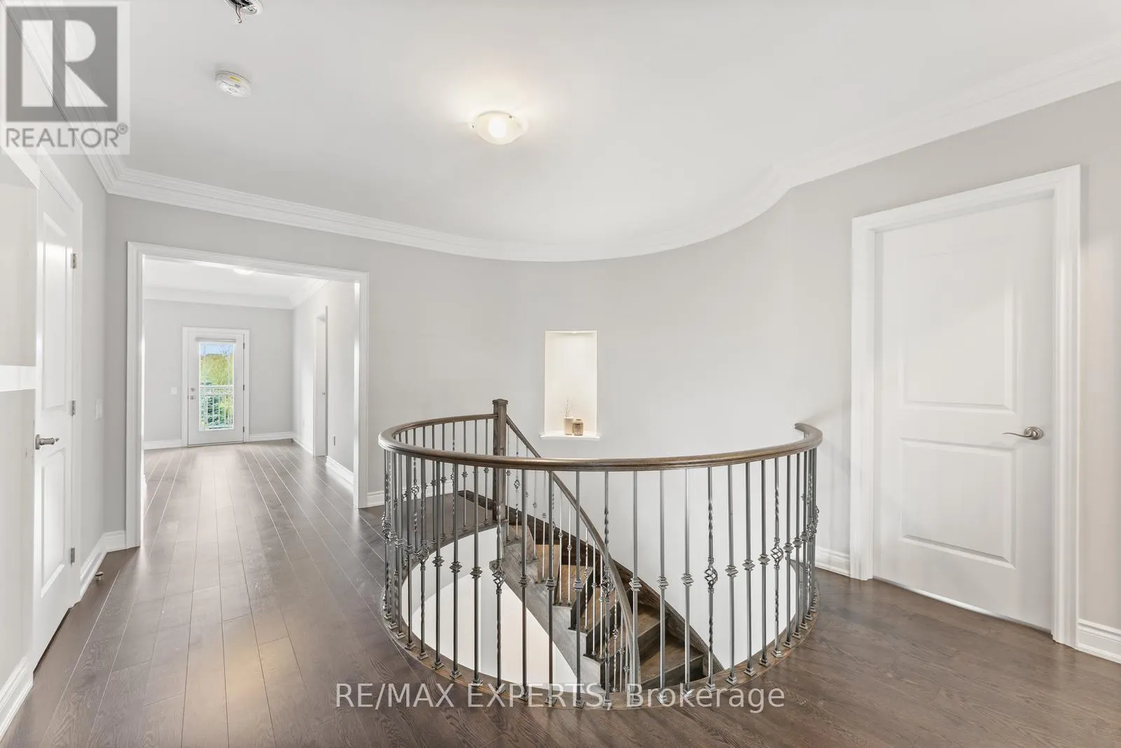 97 ROSS VENNARE CRESCENT
