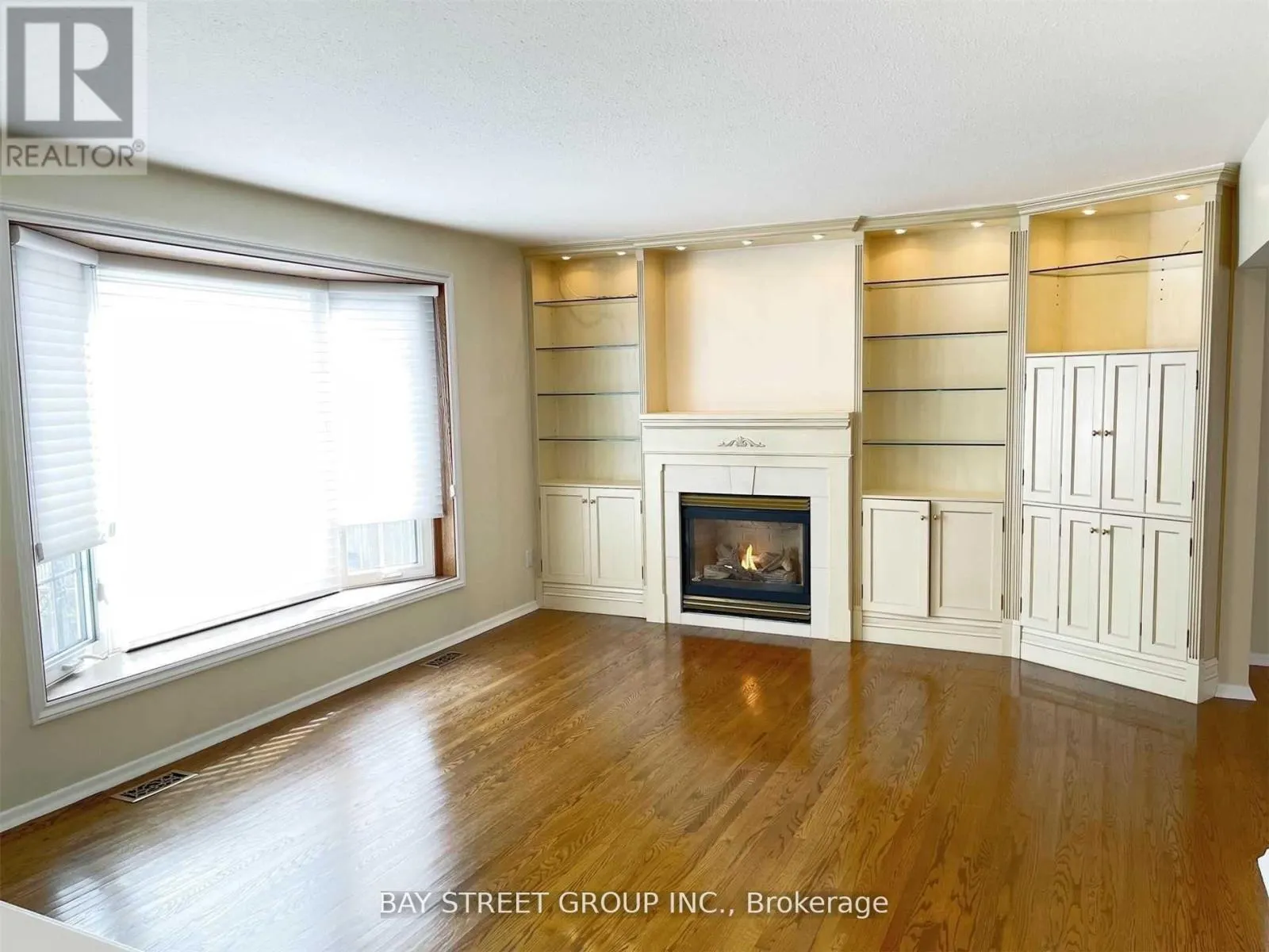 41 WALKERTON DRIVE