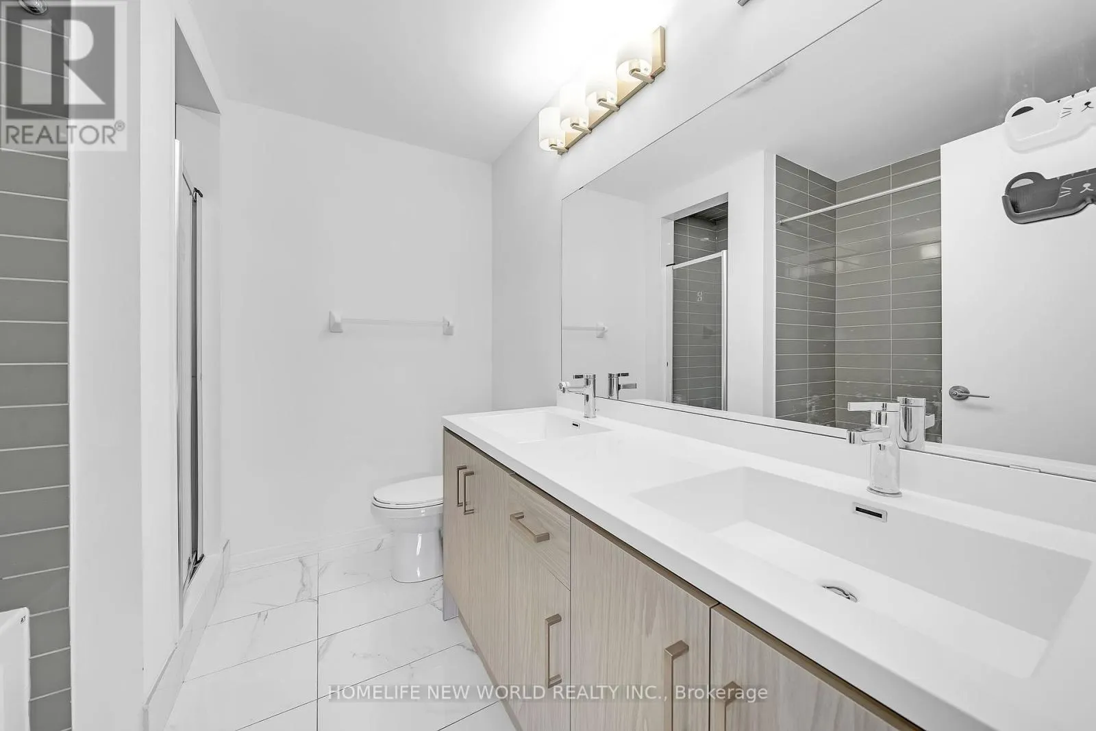 112 - 30 ALMOND BLOSSOM MEWS