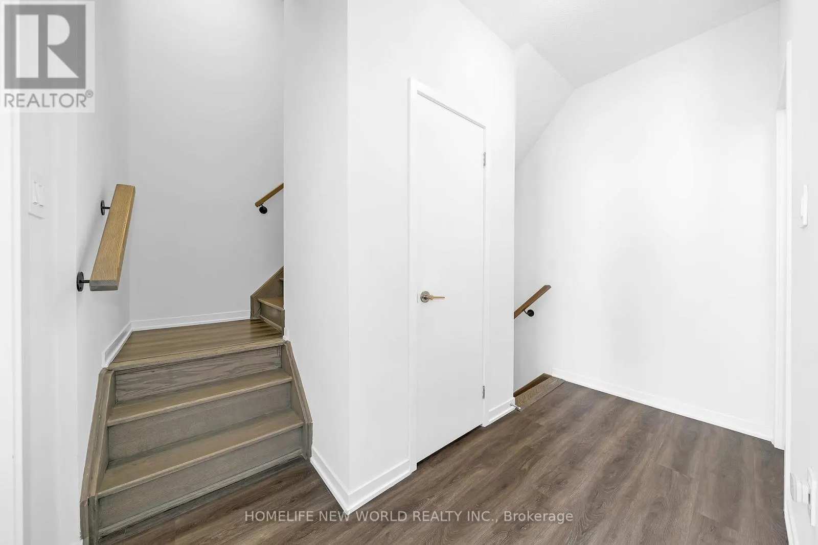 112 - 30 ALMOND BLOSSOM MEWS