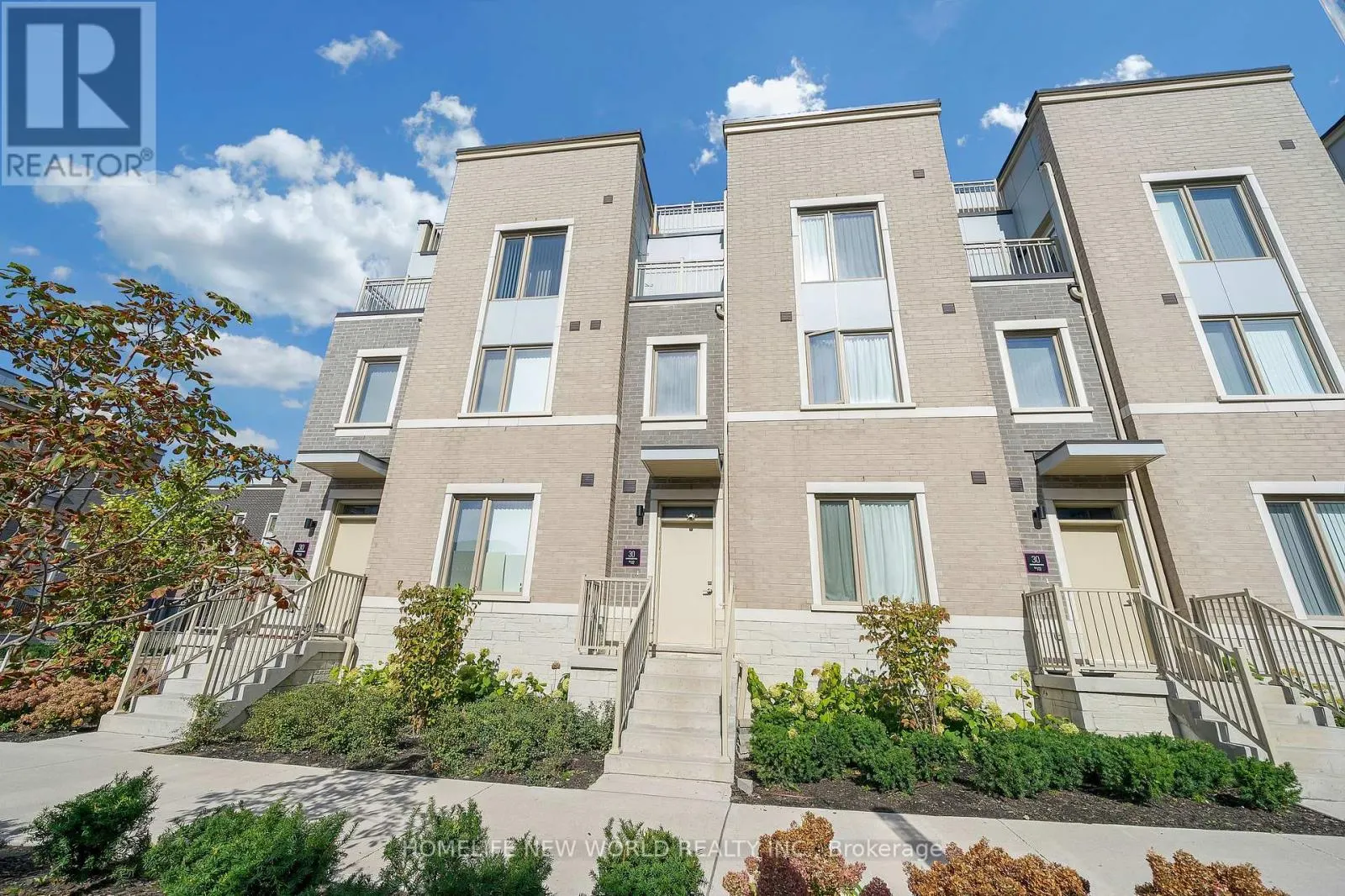 112 - 30 ALMOND BLOSSOM MEWS