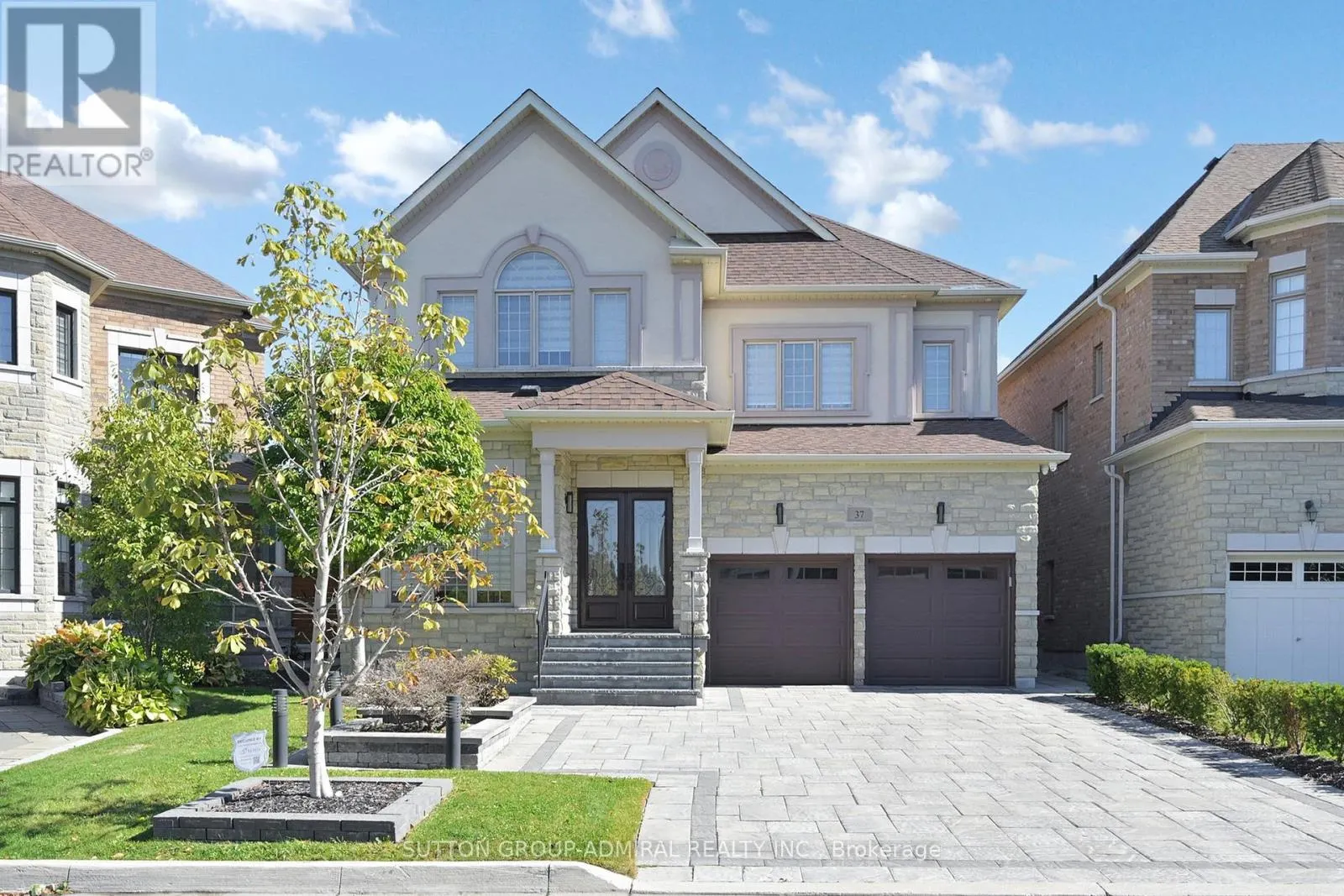 37 CEDARPOINT COURT