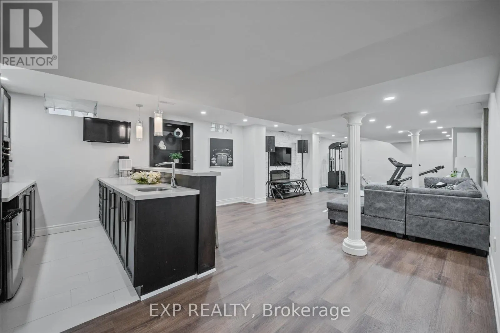 367 CALVERT ROAD