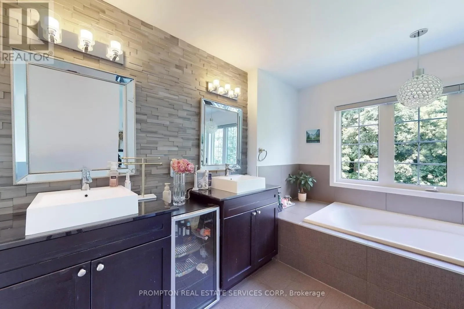 333 THOMAS PHILLIPS DRIVE