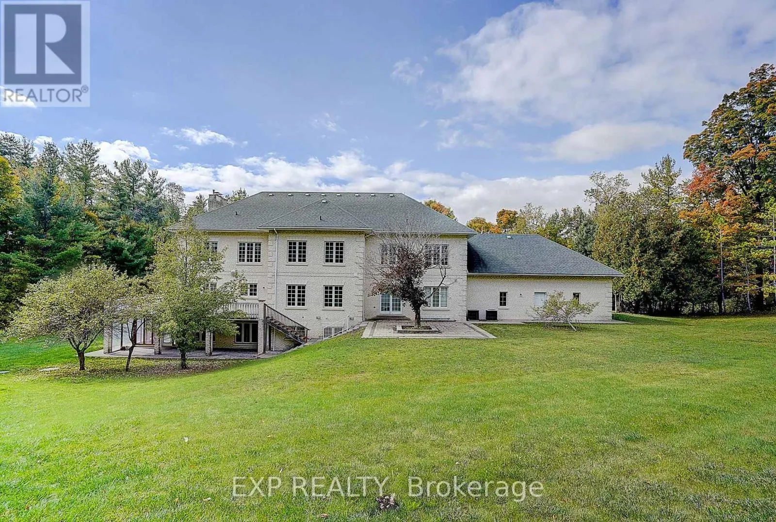 77 SILVER FOX PLACE