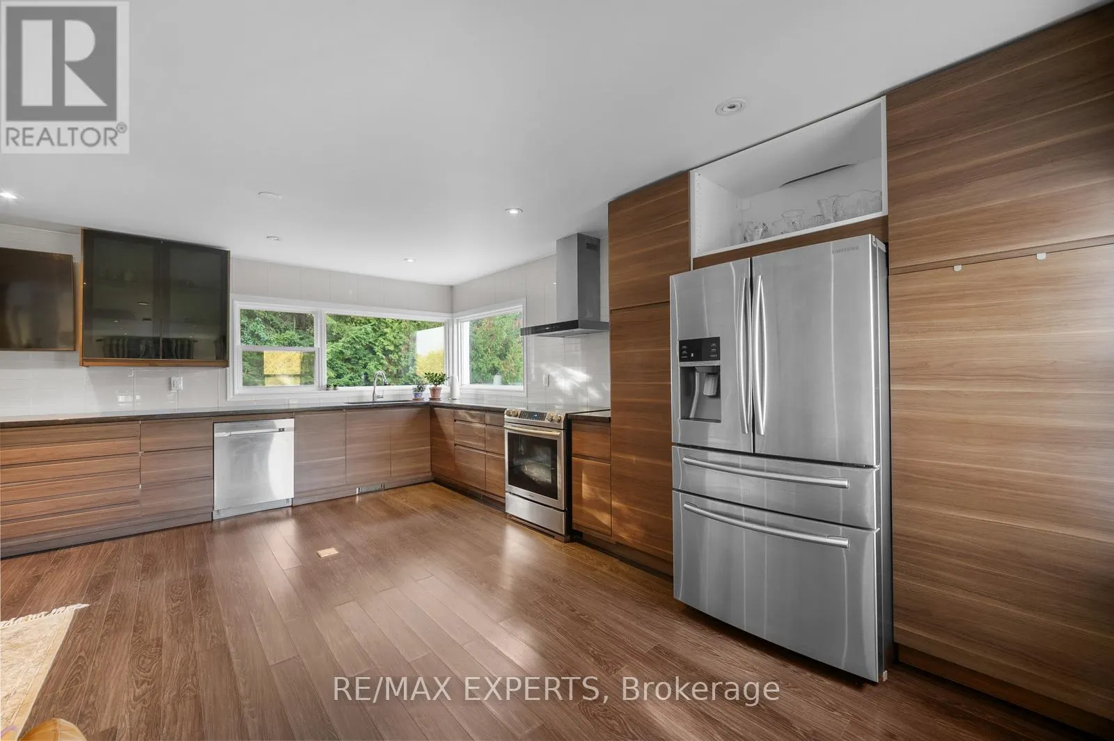 2821 MT ALBERT ROAD