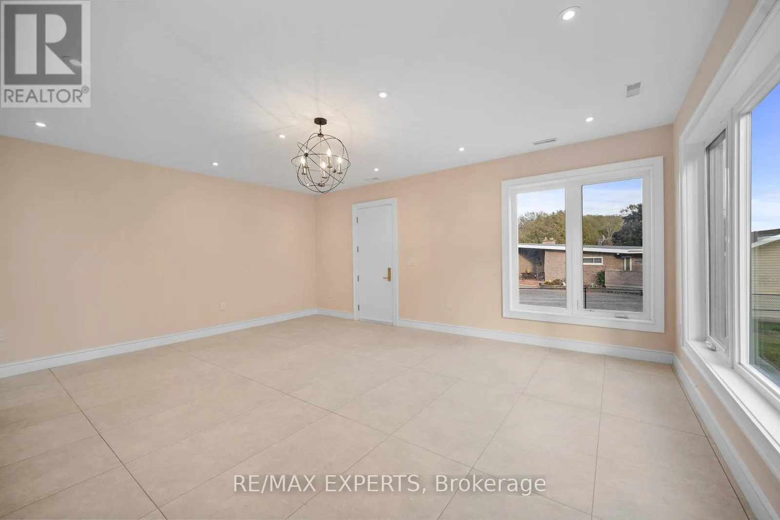 2821 MT ALBERT ROAD