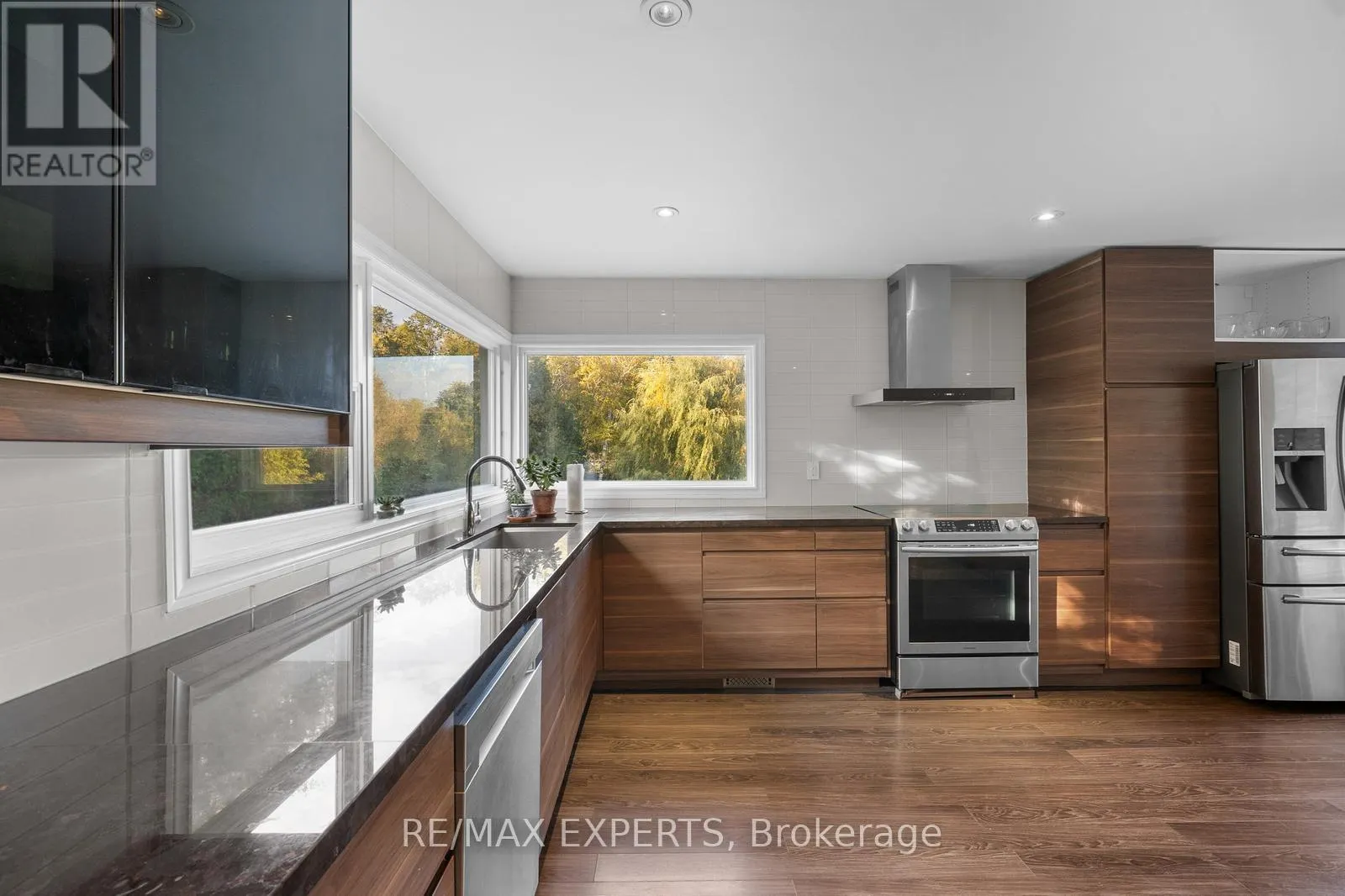 2821 MT ALBERT ROAD