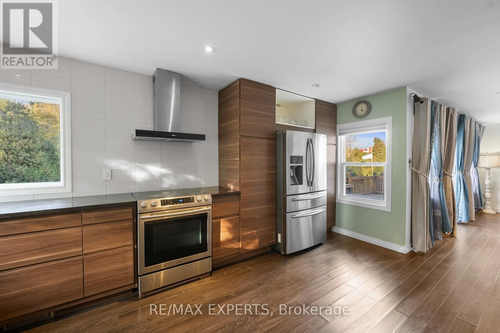 2821 MT ALBERT ROAD