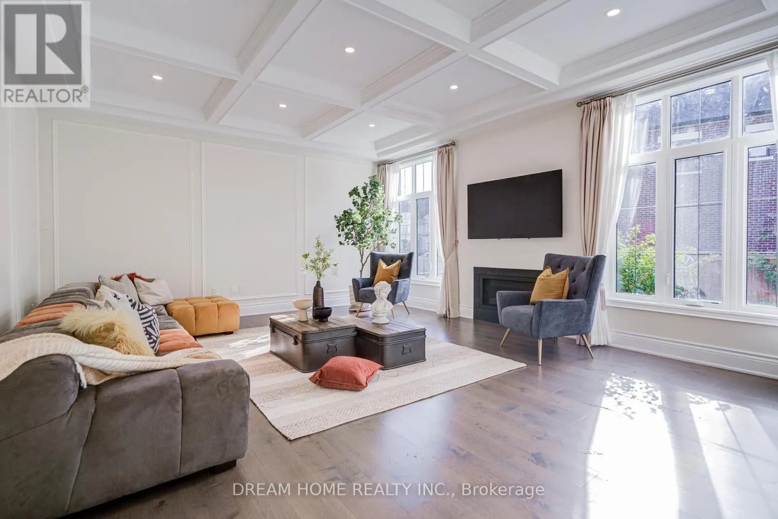 140 LADY JESSICA DRIVE