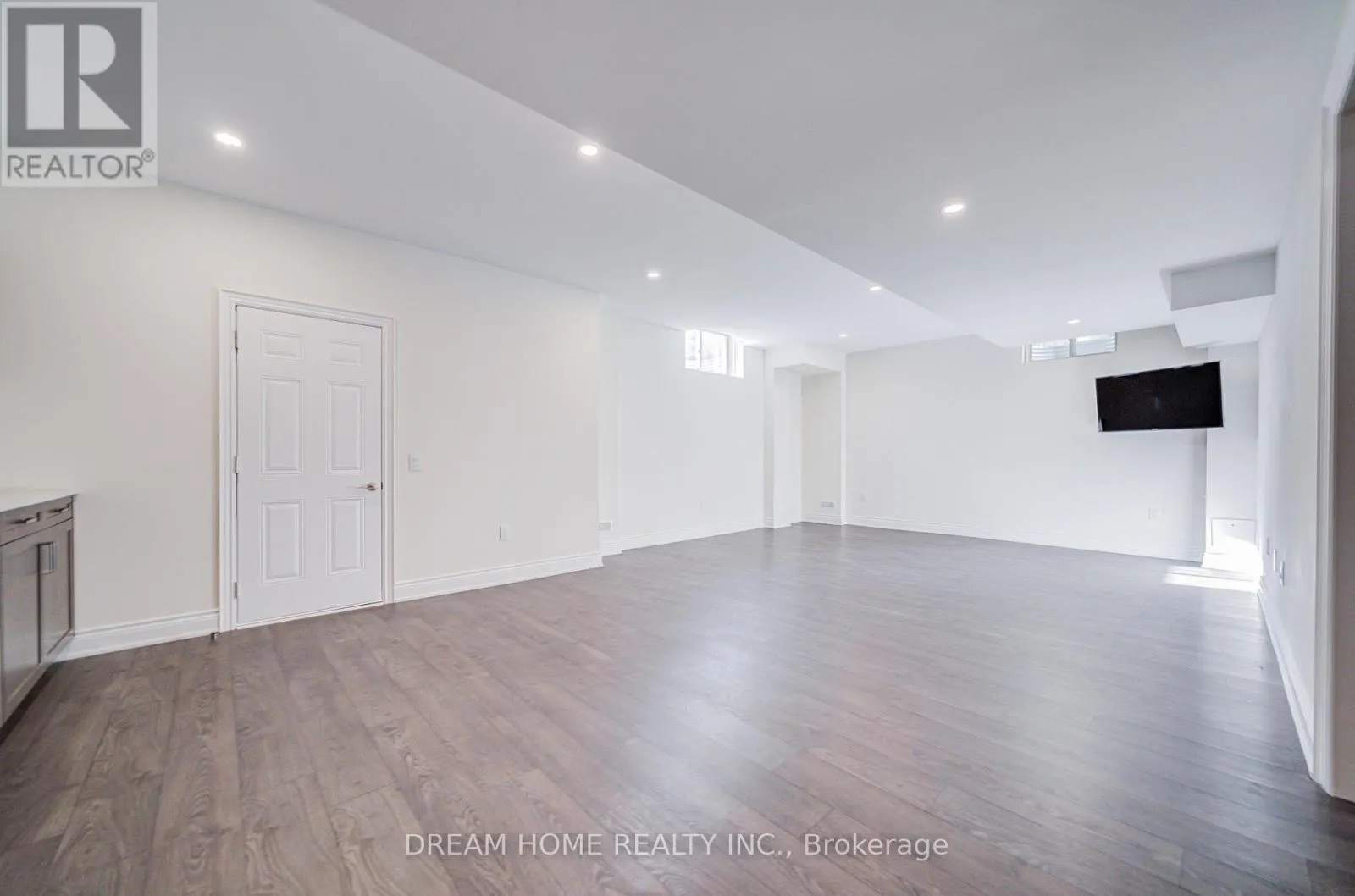 140 LADY JESSICA DRIVE