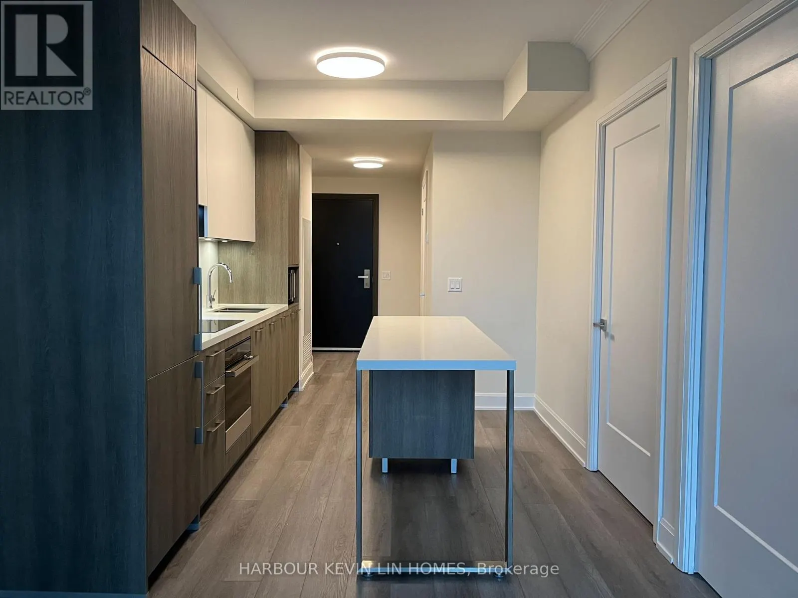 1611 - 8 WATER WALK DRIVE