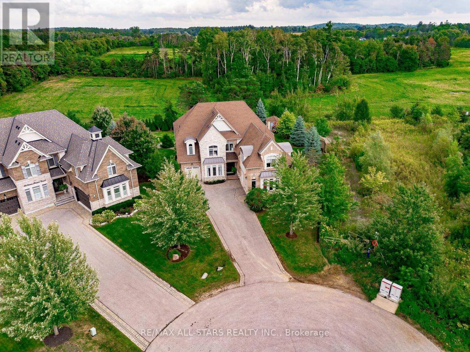 35 SOMER RUMM COURT