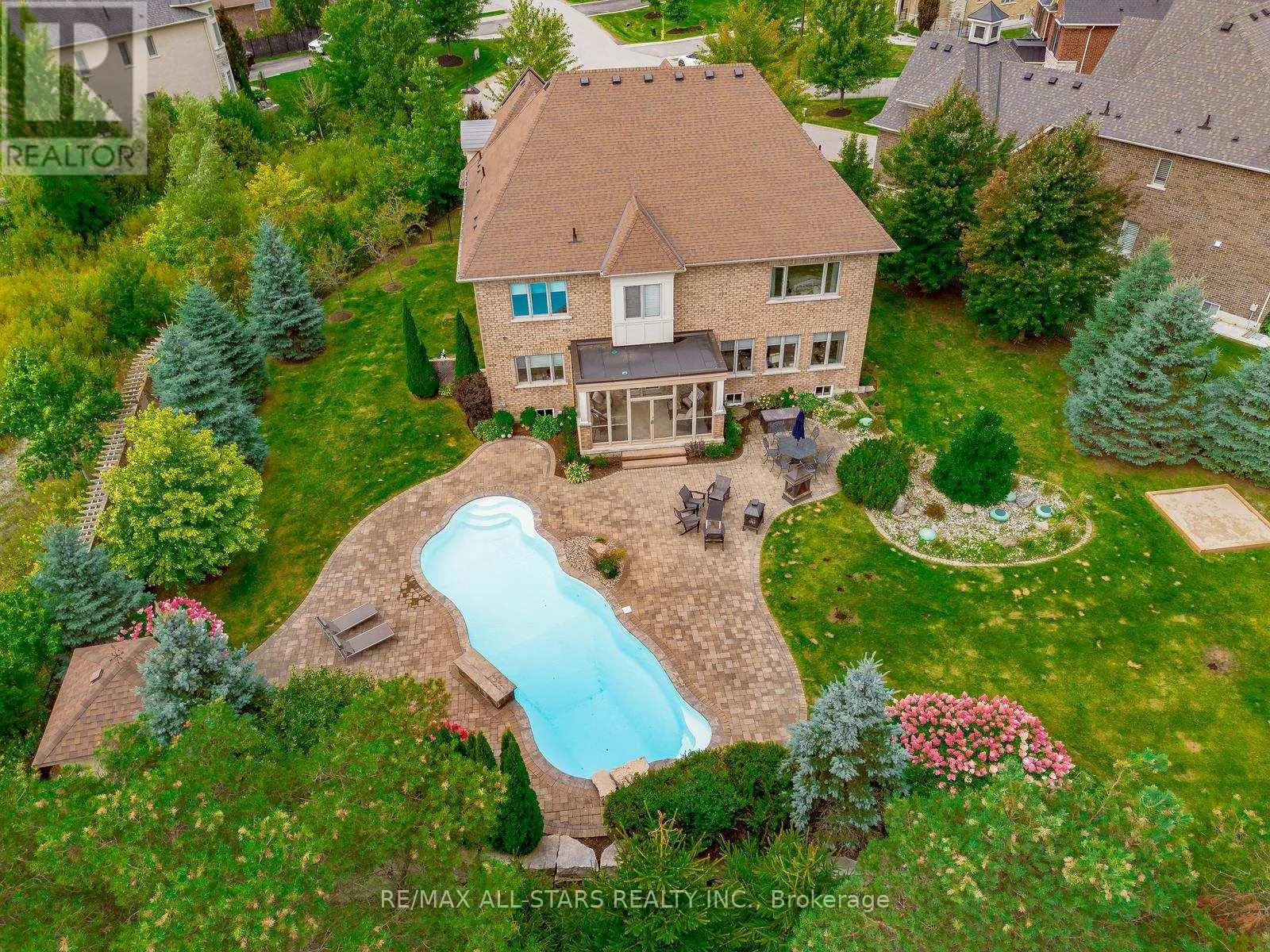 35 SOMER RUMM COURT