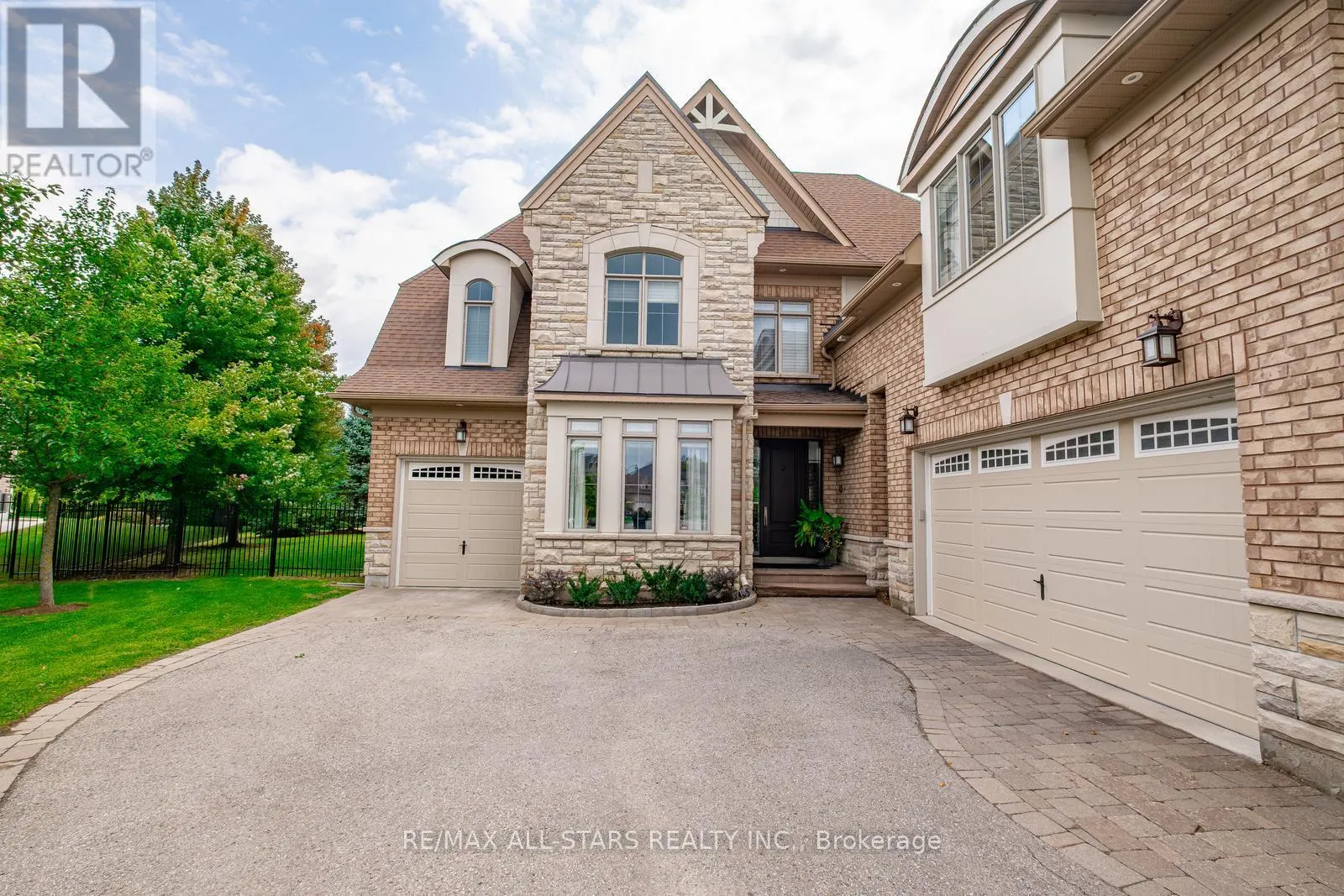 35 SOMER RUMM COURT