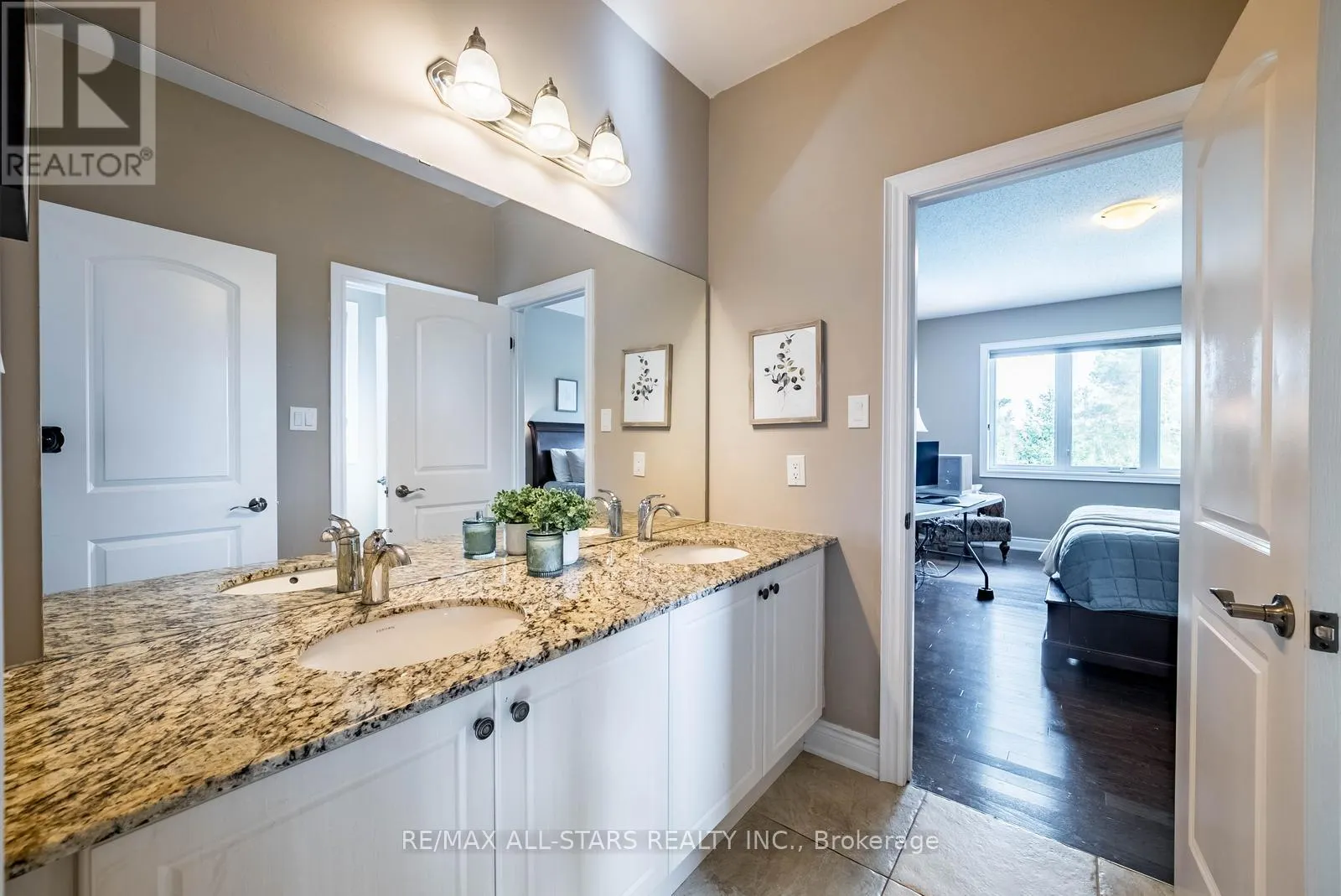 35 SOMER RUMM COURT