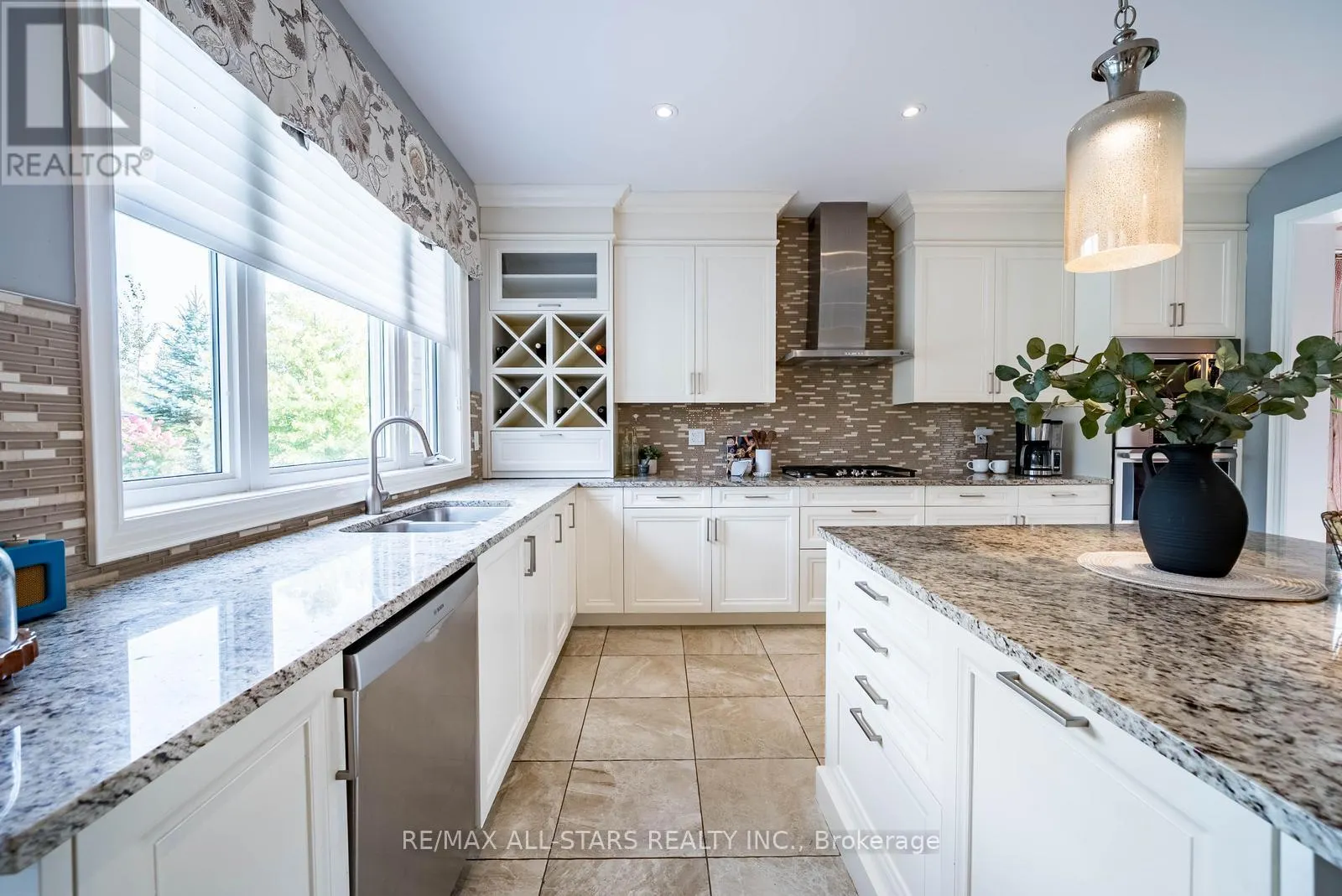 35 SOMER RUMM COURT