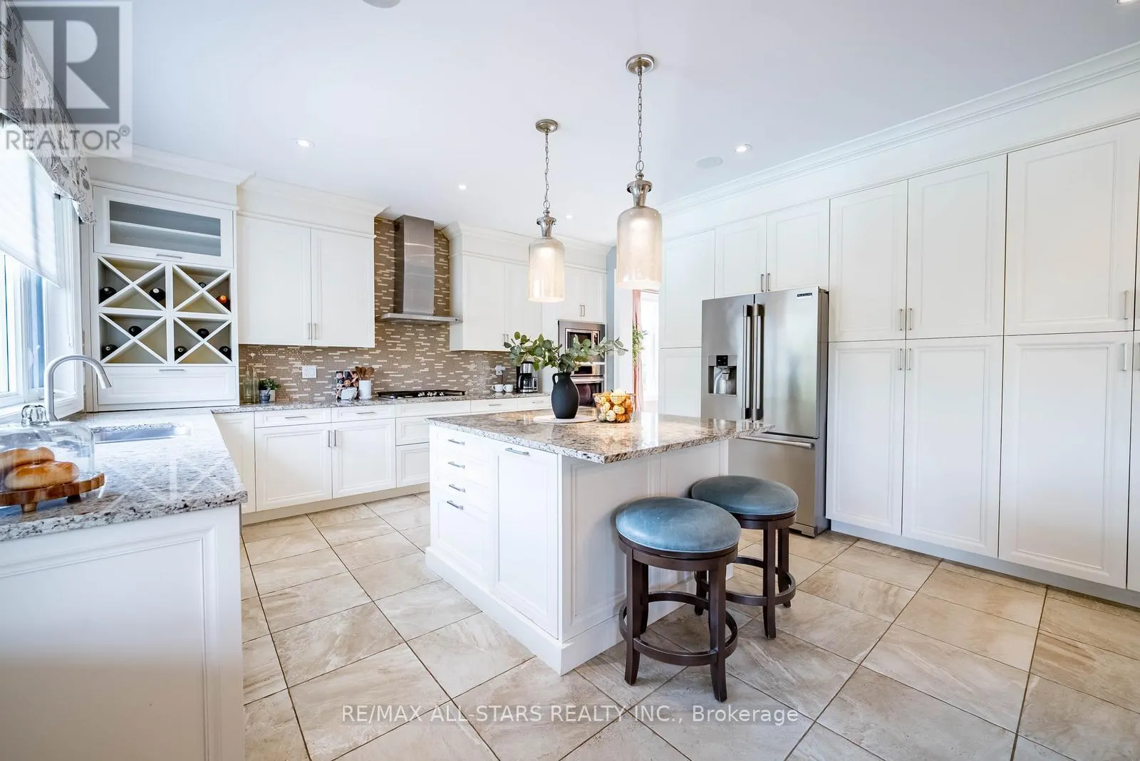 35 SOMER RUMM COURT