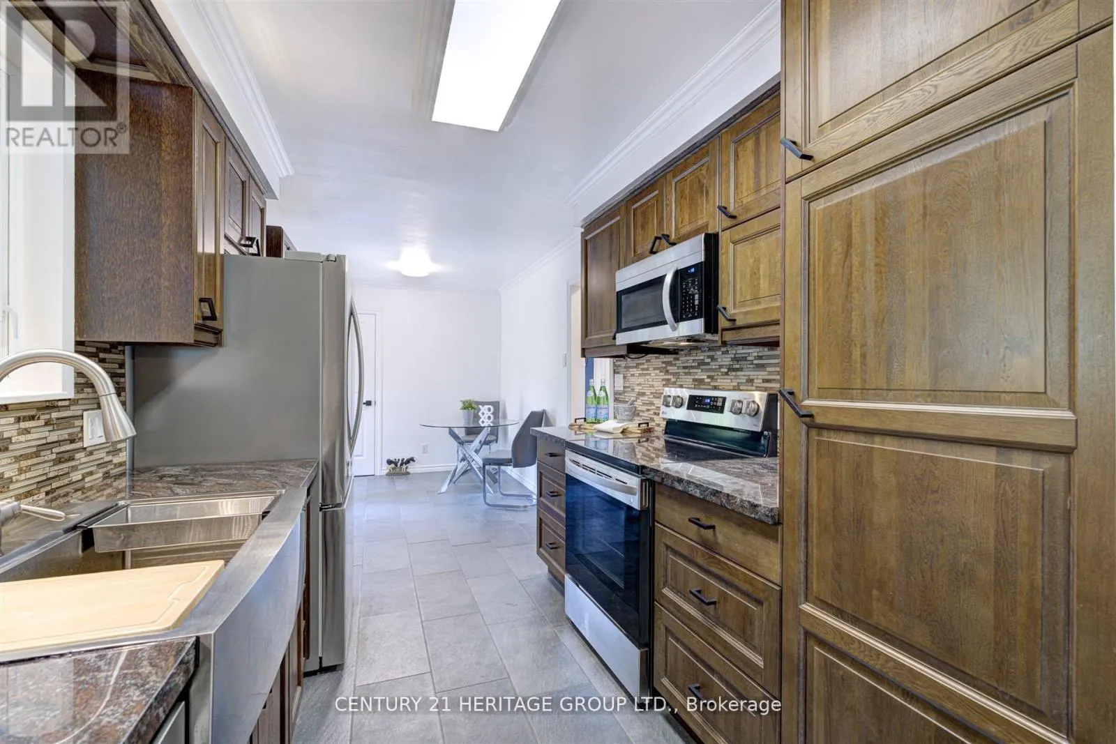 10 BACHLY CRESCENT