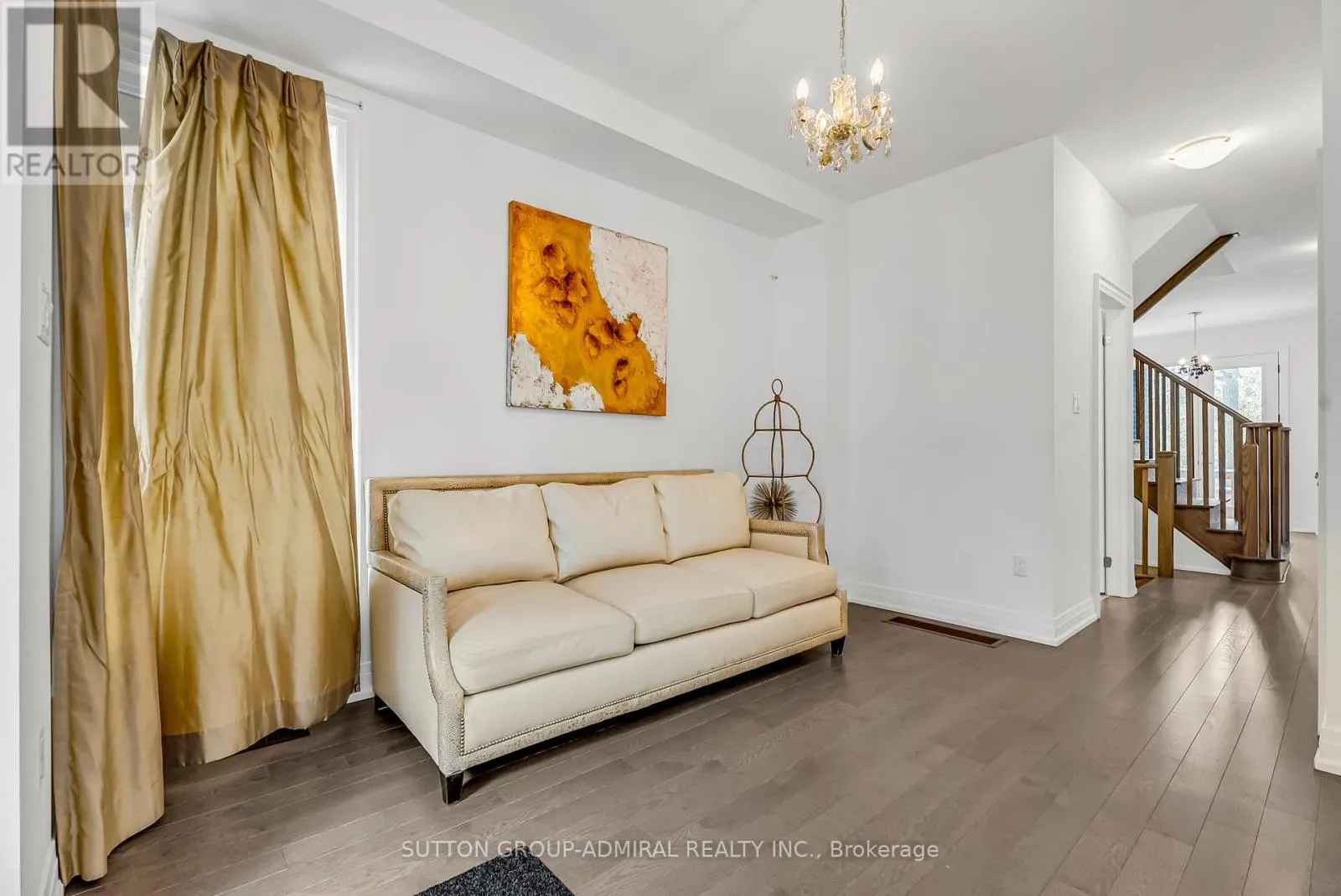 34 GLOBEMASTER LANE S