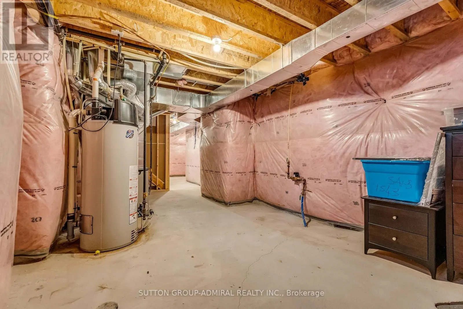 34 GLOBEMASTER LANE S